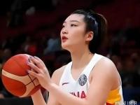 星空体育-中国女篮平均年龄25.4岁选材着眼于洛杉矶奥运会的简单介绍