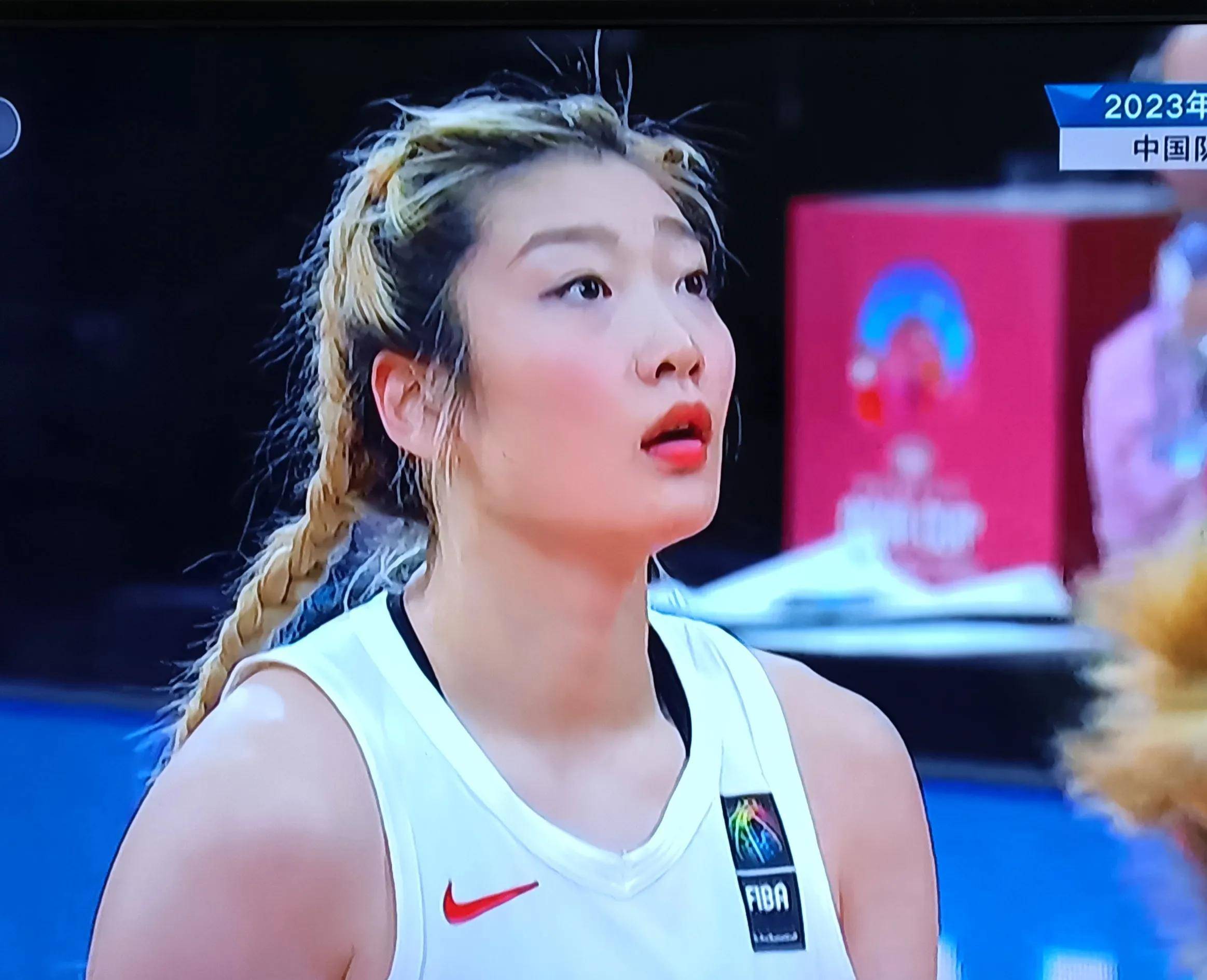中国女篮平均年龄25.4岁选材着眼于洛杉矶奥运会的简单介绍