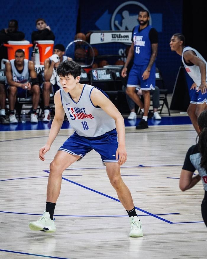 杨瀚森2K26能力值70弗拉格82高居历史新秀第二