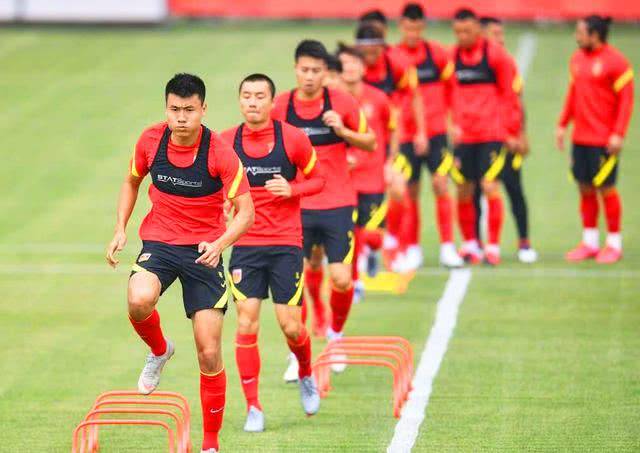 关于日本战胜匈牙利，小组出线希望重燃的信息